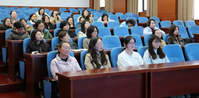 问兰护肤 走进苏州科技大学环境工程学院